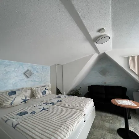 Und Am Burchardikloster 酒店 *