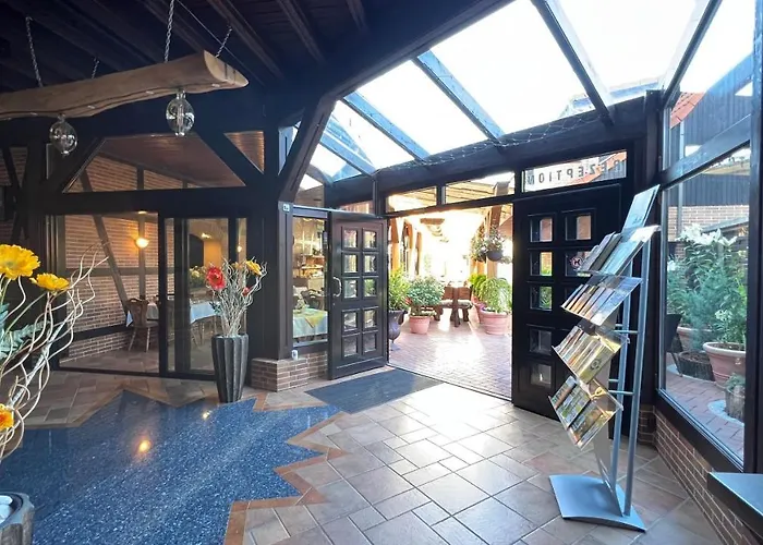 Und Am Burchardikloster *