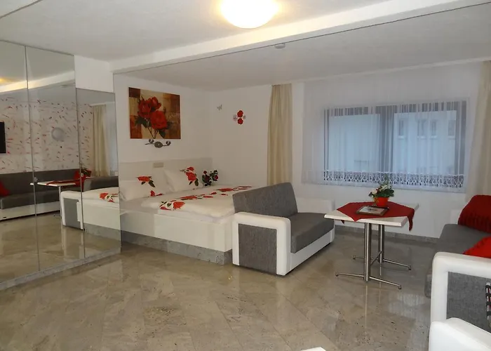 Und Am Burchardikloster * Halberstadt