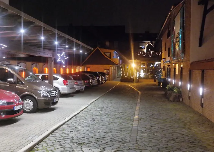 Und Am Burchardikloster * Halberstadt