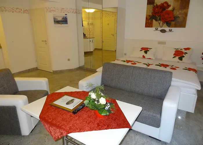 Und Am Burchardikloster * Halberstadt