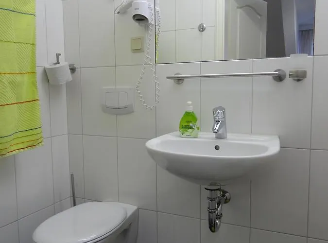 Hotel Und Am Burchardikloster *