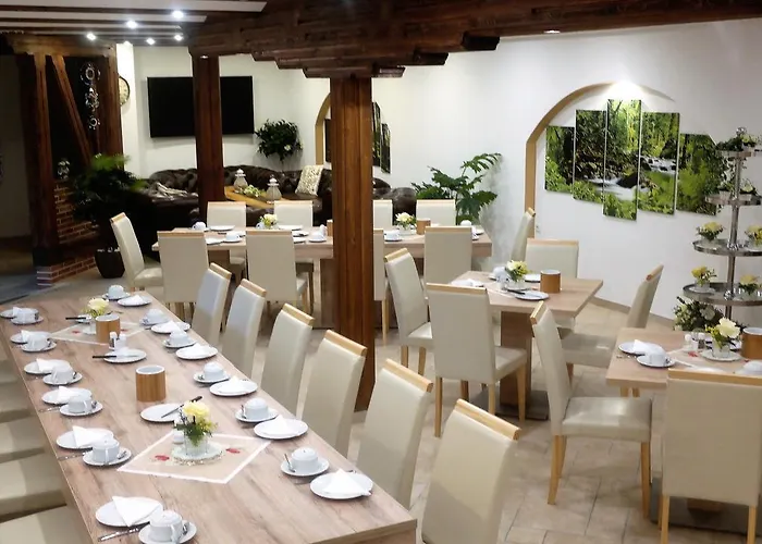 Hotel Und Am Burchardikloster *